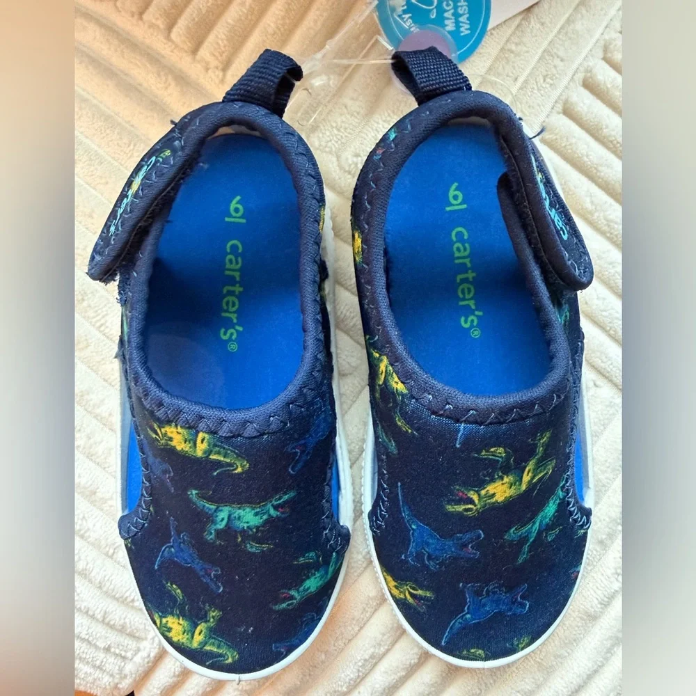 ✨$12✨🦕 NWT Carter’s Toddler Water Shoes | Dino Print | Size 6